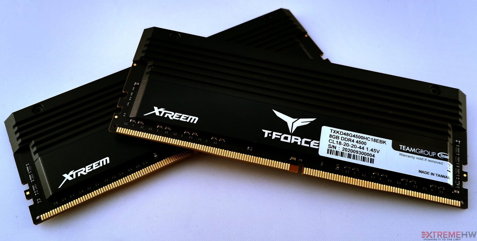 Team Group T-Force Xtreem DDR4 4500 (2)