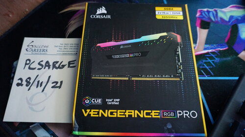 More information about "32GB Corsair Vengeance Pro RGB"