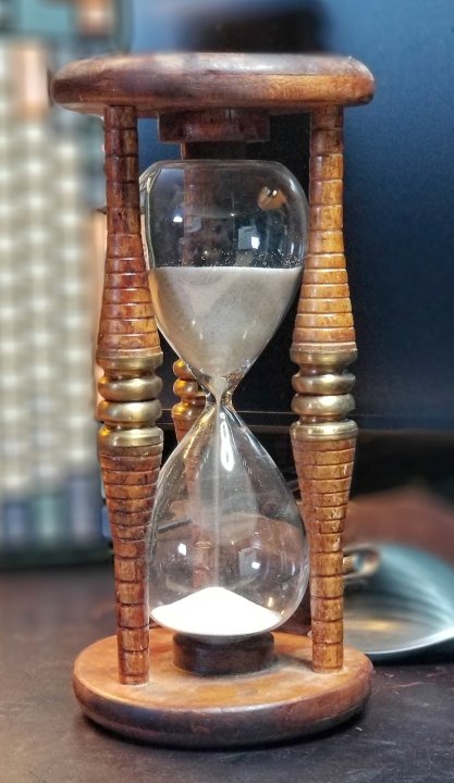 hourglass-reduced.thumb.jpg.343583121442c8f86d2e81537bdfdd93.jpg
