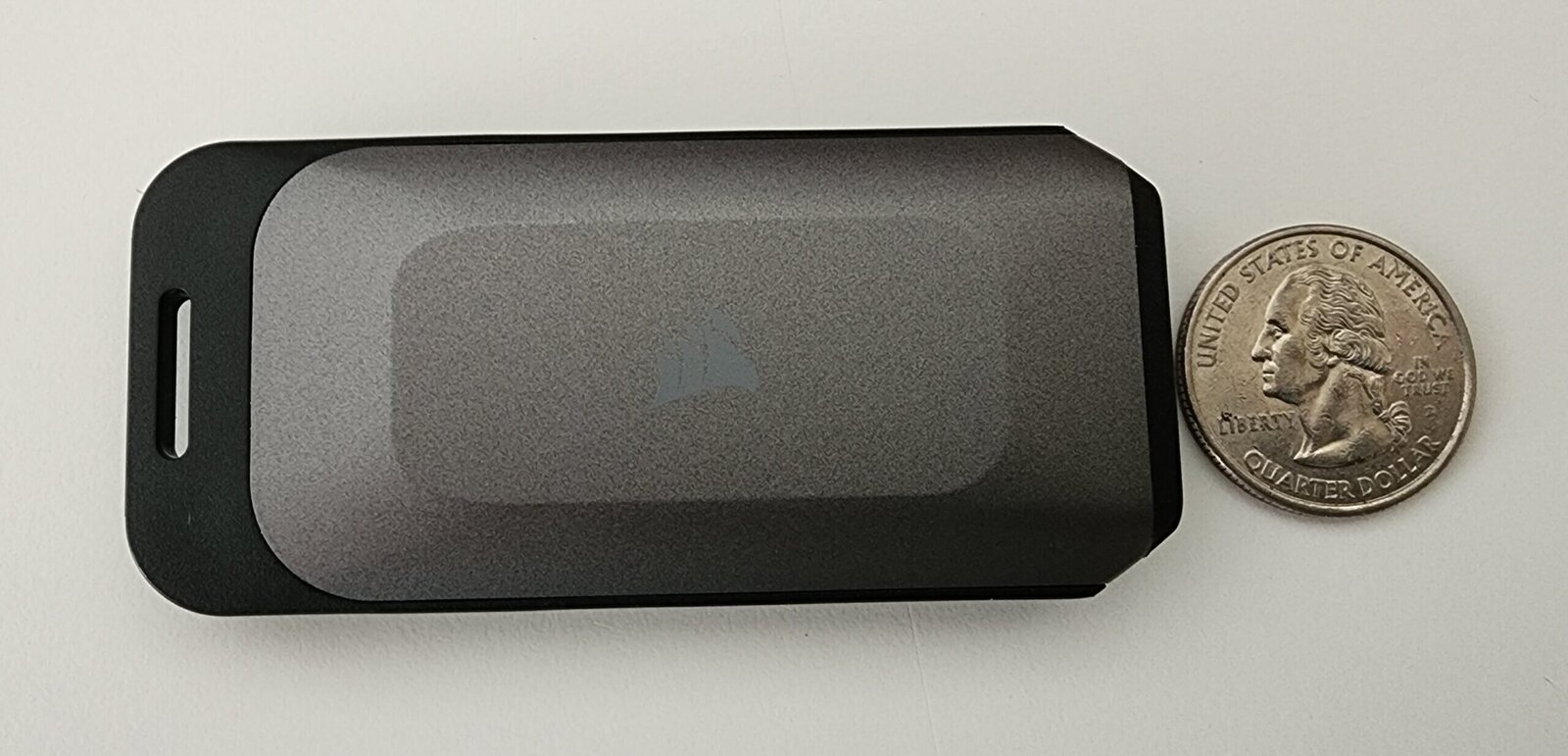 Corsair EX100U 2TB Portable USB Type-C SSD (2).jpg