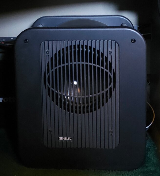 genelec-sub-edited.thumb.jpg.5331035a99c444cbdc6eced795d3454a.jpg